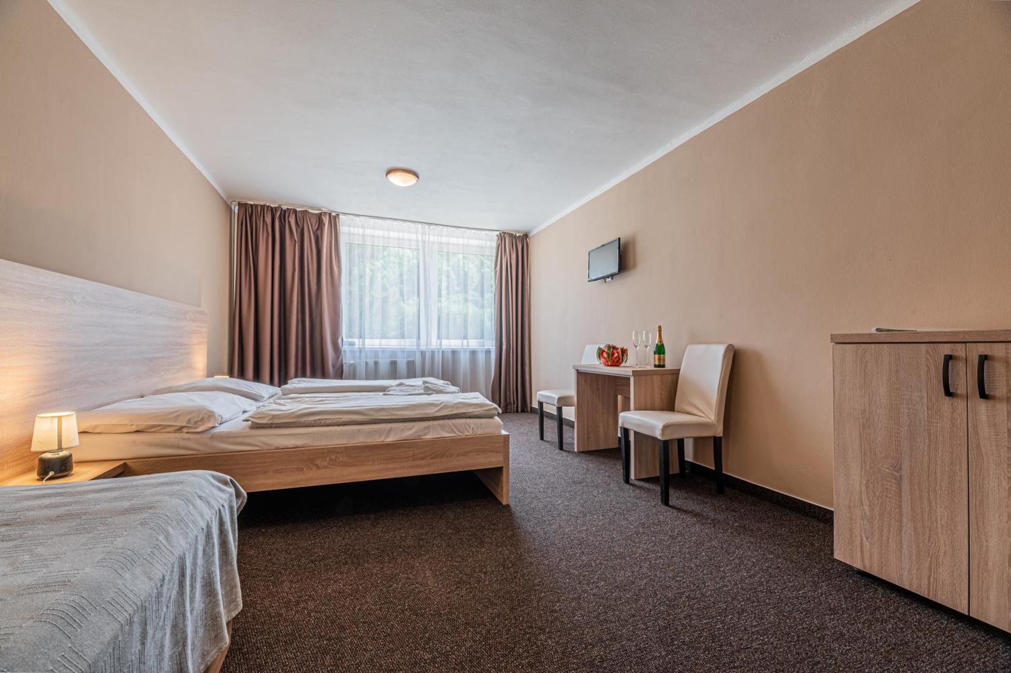 Grand Hotel Rooms Spišské Tomášovce Exterior foto